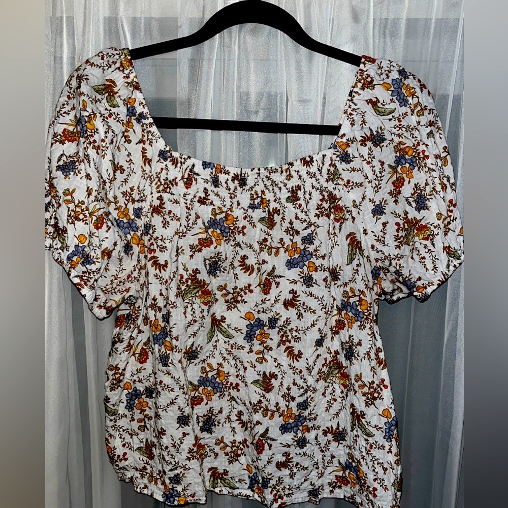 Cute, flutter sleeve, smocked, neck top